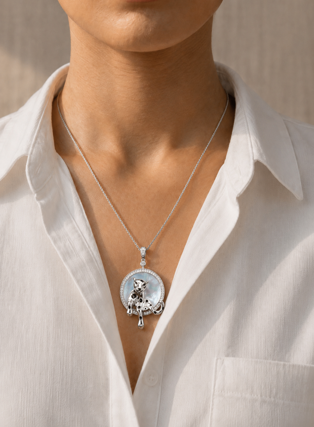 Elegant Silver Jaguar Pendant Necklace-Stylish and Unique
