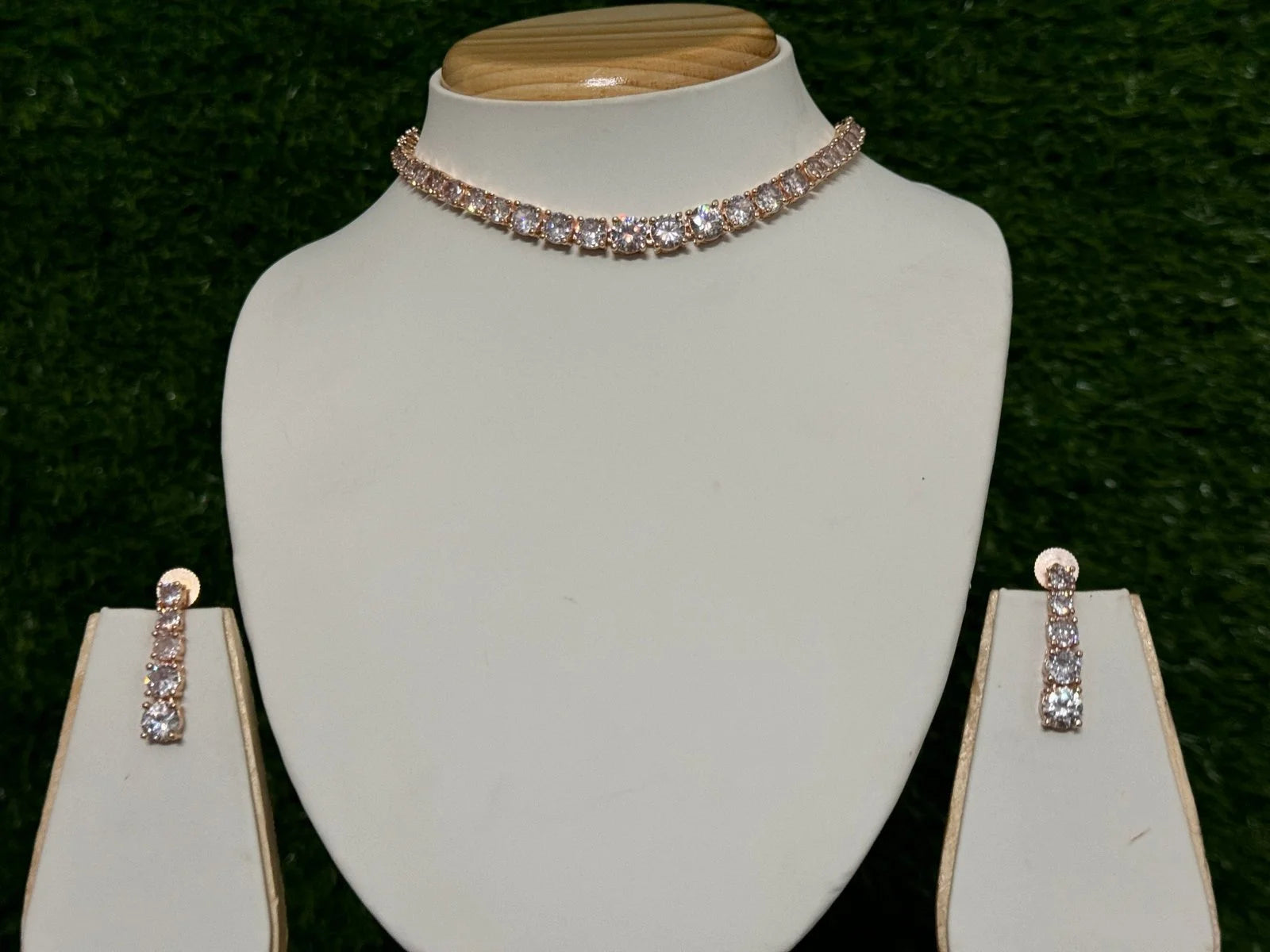 AmericanDiamond-Sleek-NecklaceSet10-scaled-1-1.jpg