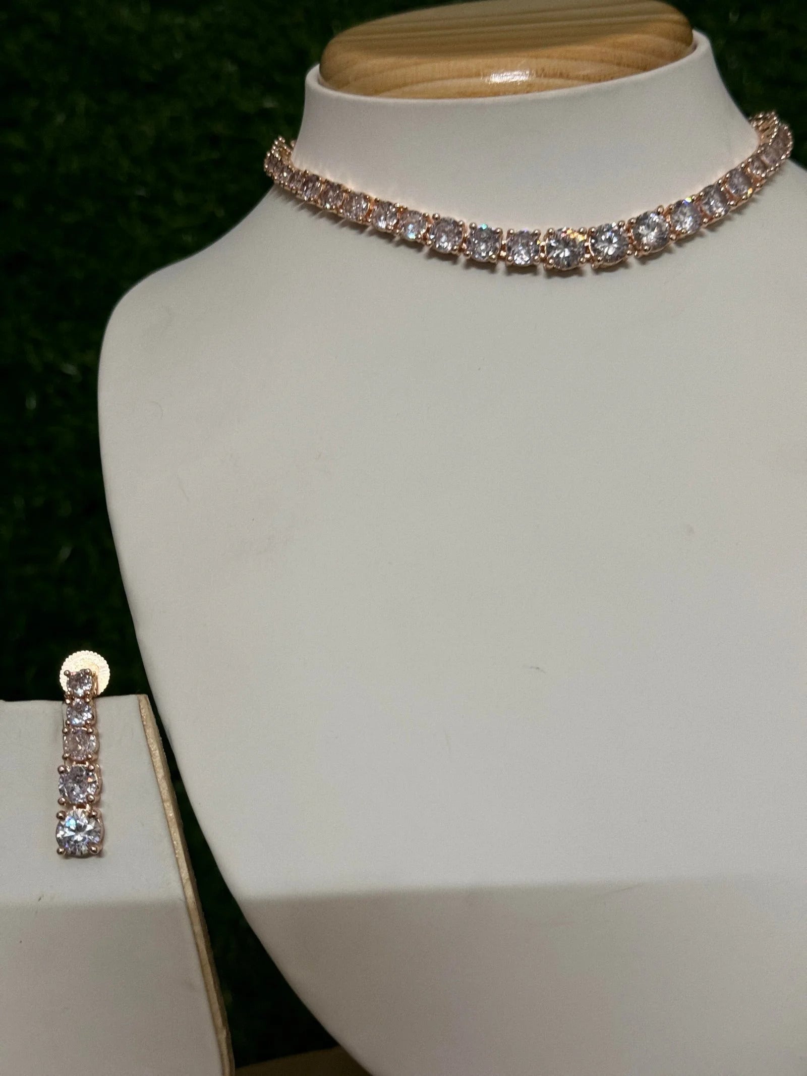AmericanDiamond-Sleek-NecklaceSet2-scaled-1-1.jpg