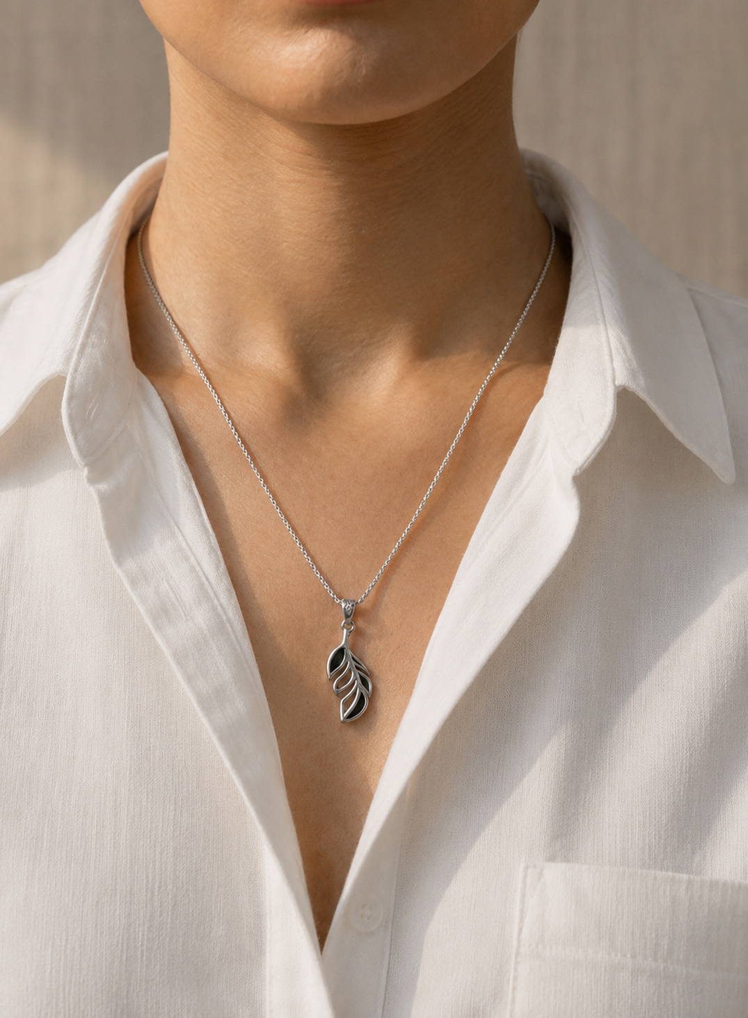 Exquisite Sterling Silver 925 Leaf Pendant