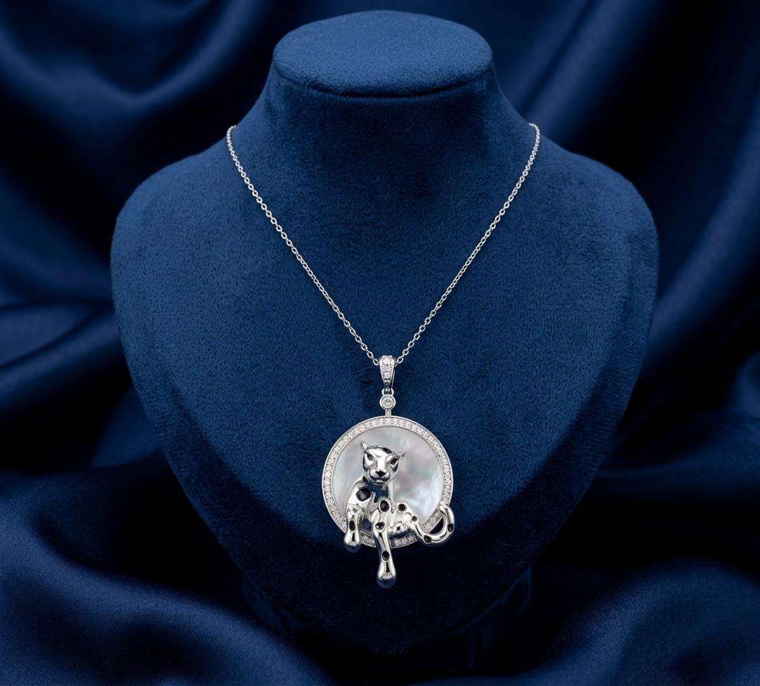 Elegant Silver Jaguar Pendant Necklace-Stylish and Unique