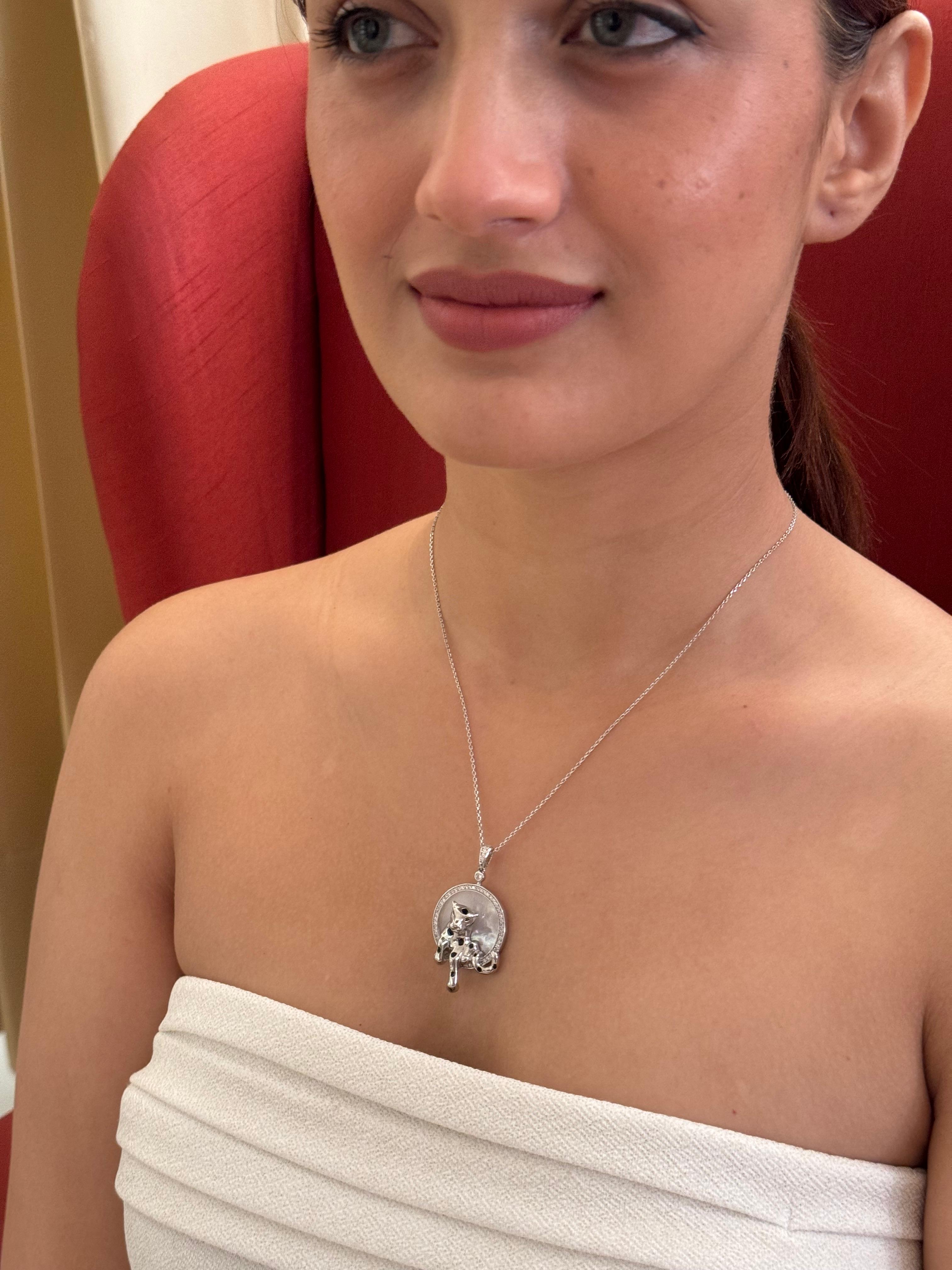Elegant Silver Jaguar Pendant Necklace-Stylish and Unique