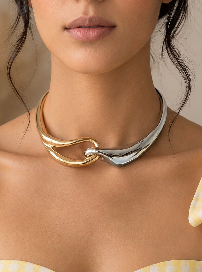 Hip-Hop Geometric Iron Choker – Sculptural Alloy Statement in Dual-Tone Finish