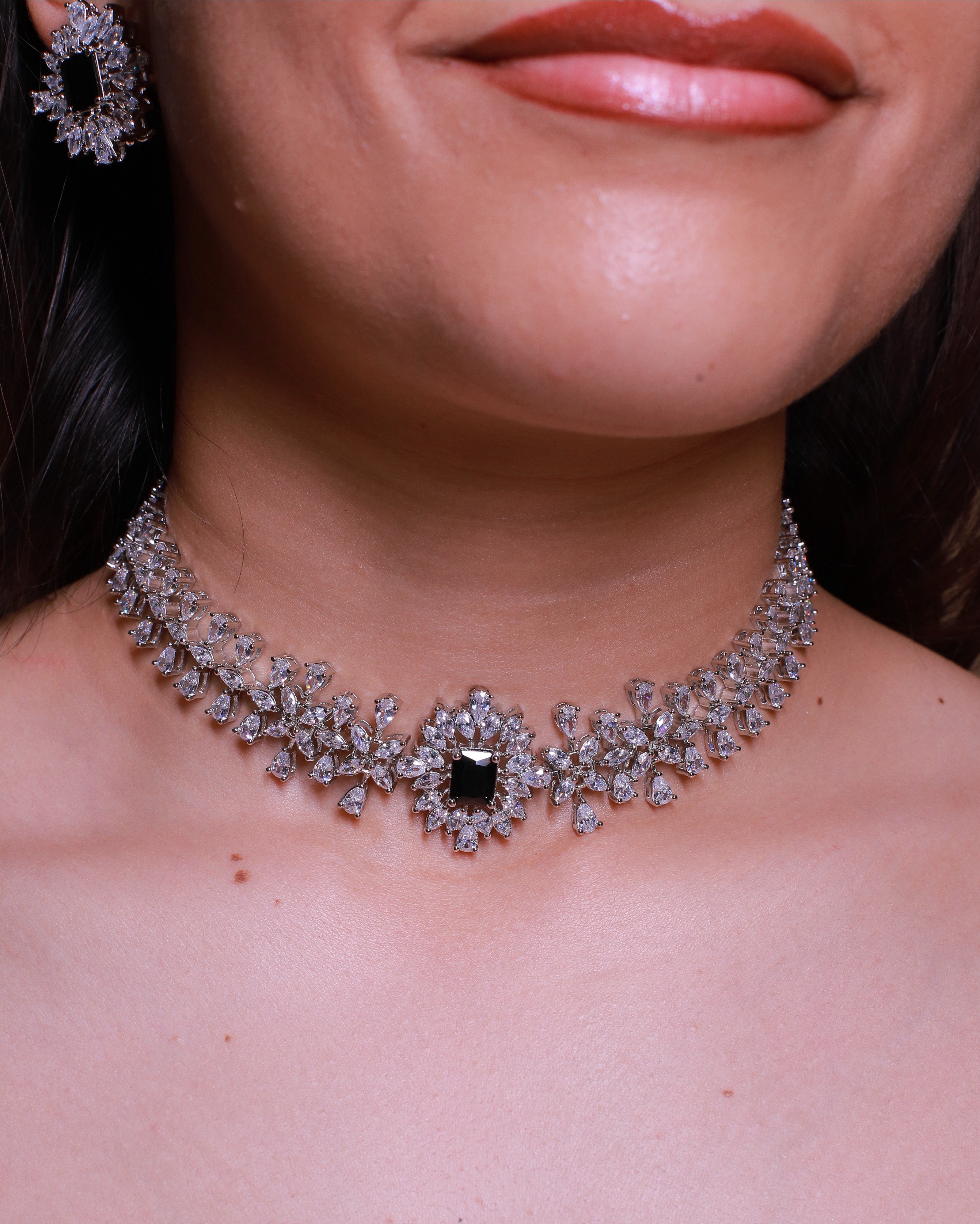 Black Bloom Premium Statement Choker Set – Luxe Occasion Edit