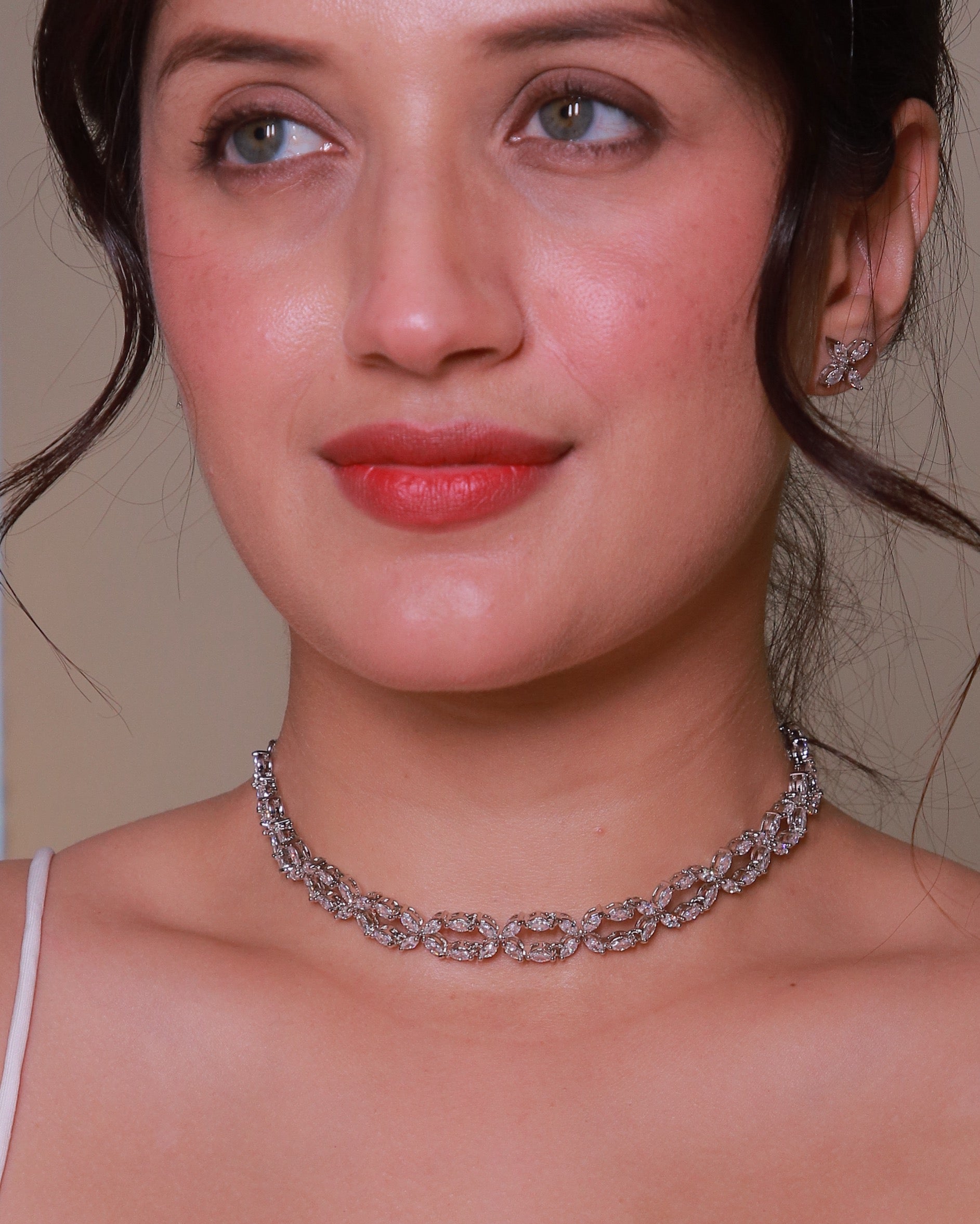 Infinity Crystal Diamond Look Choker Set – Elegant Evening Edit