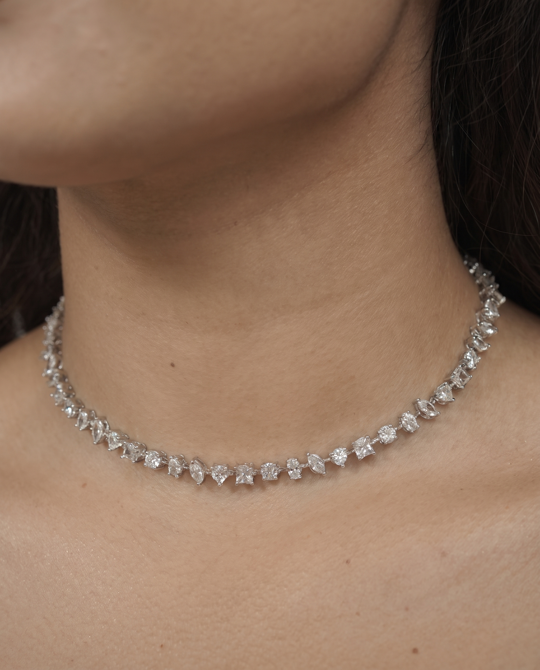 Mixed-Cut Diamond Choker with Heart-Shaped Stud Earrings Set