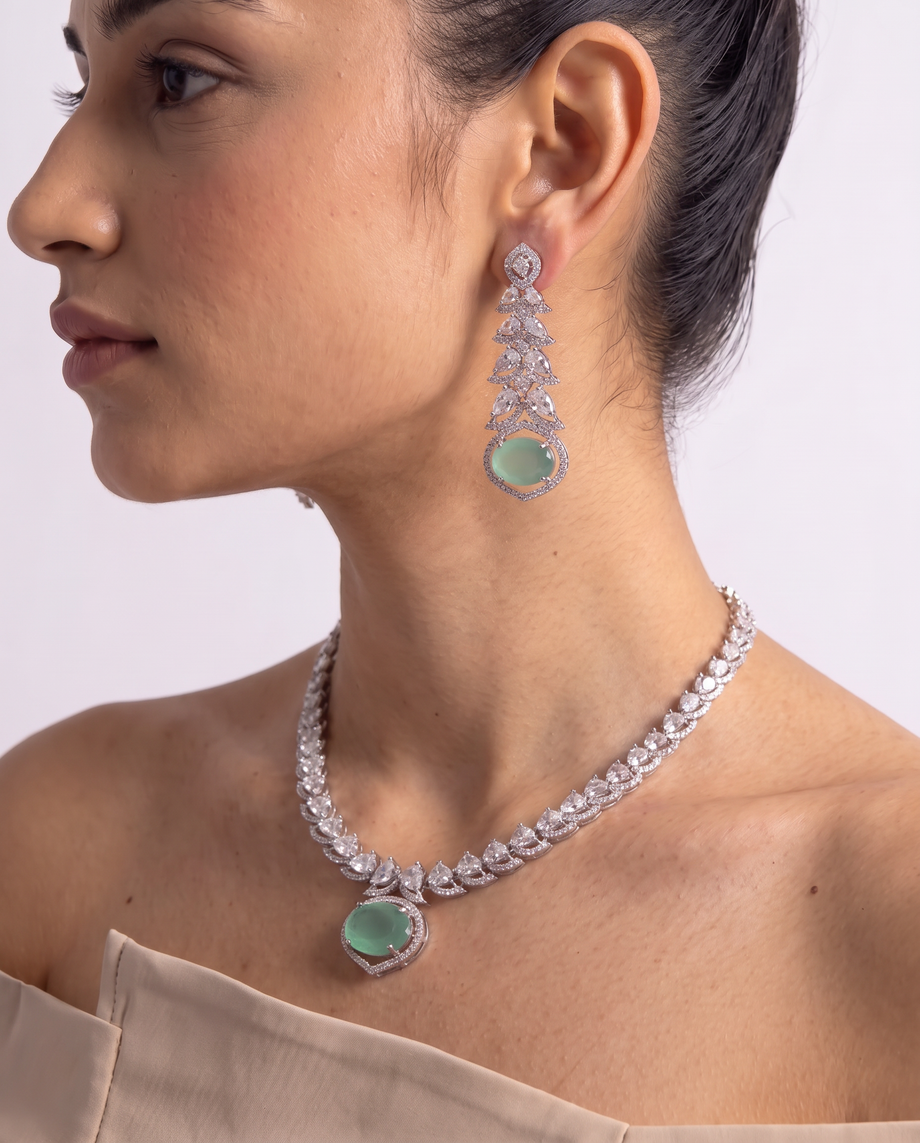 Green Radiance Diamond Halo Jewelry Set