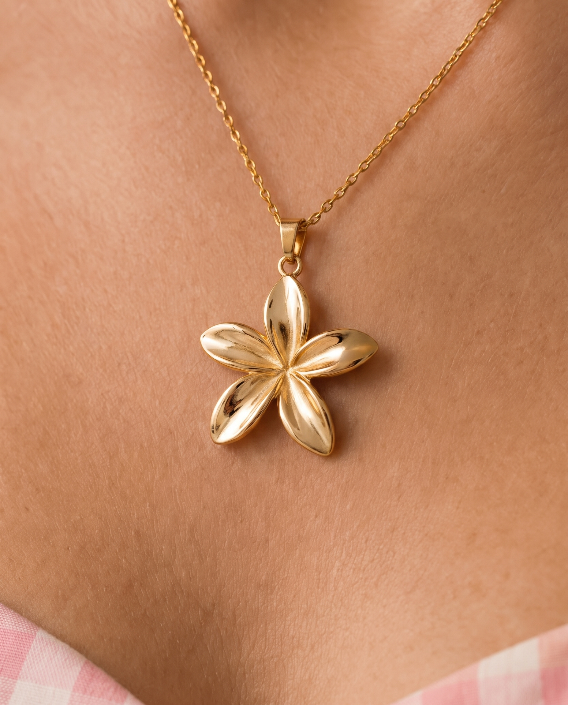 Real Gold Plated Waterproof Stainless Steel Flower Pendant Necklace