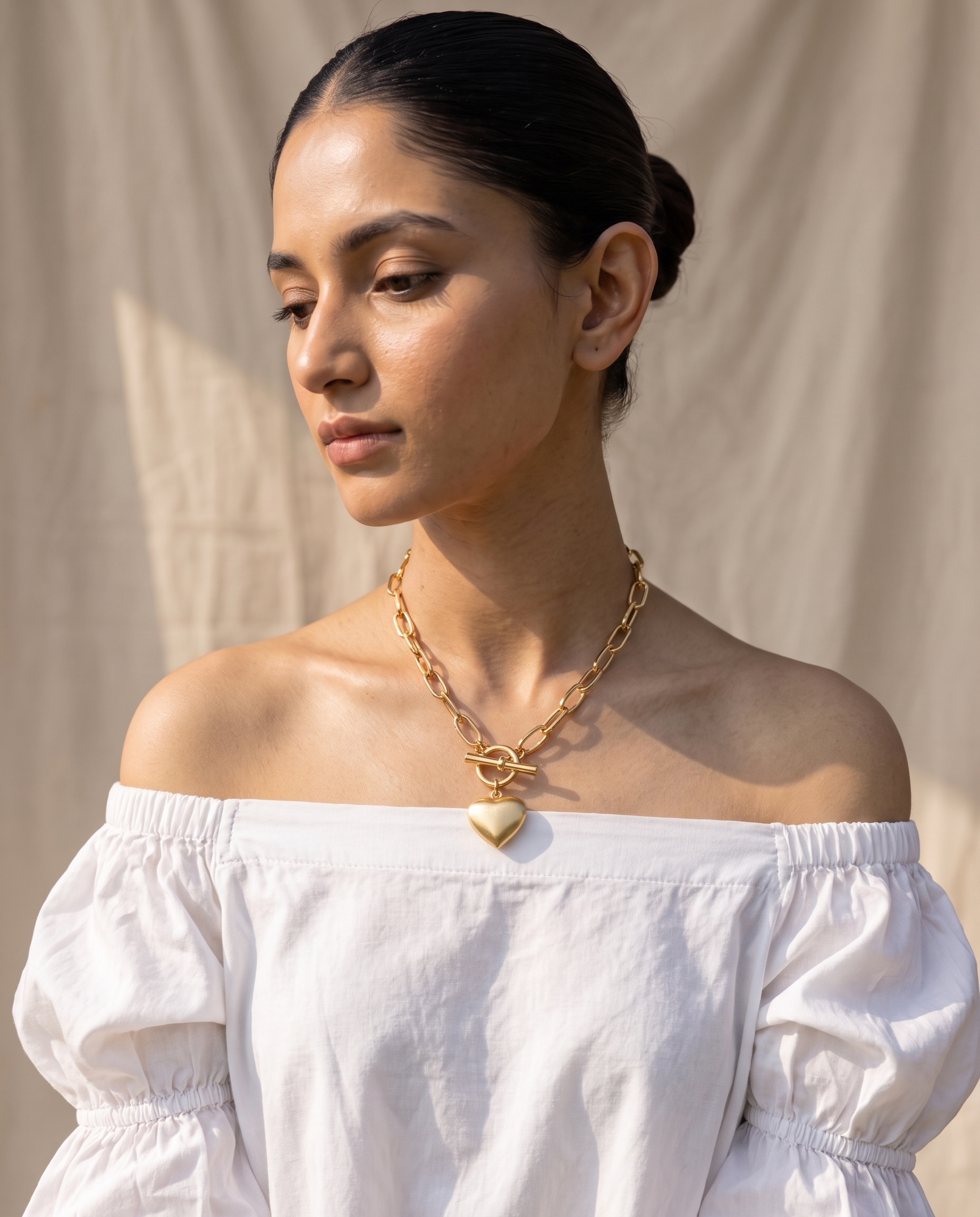 Gold-Plated Heart Pendant Paperclip Chain Necklace for Women  Puffed Heart Charm with Toggle Bar Clasp, Daily Party Wear Fashion Jewellery