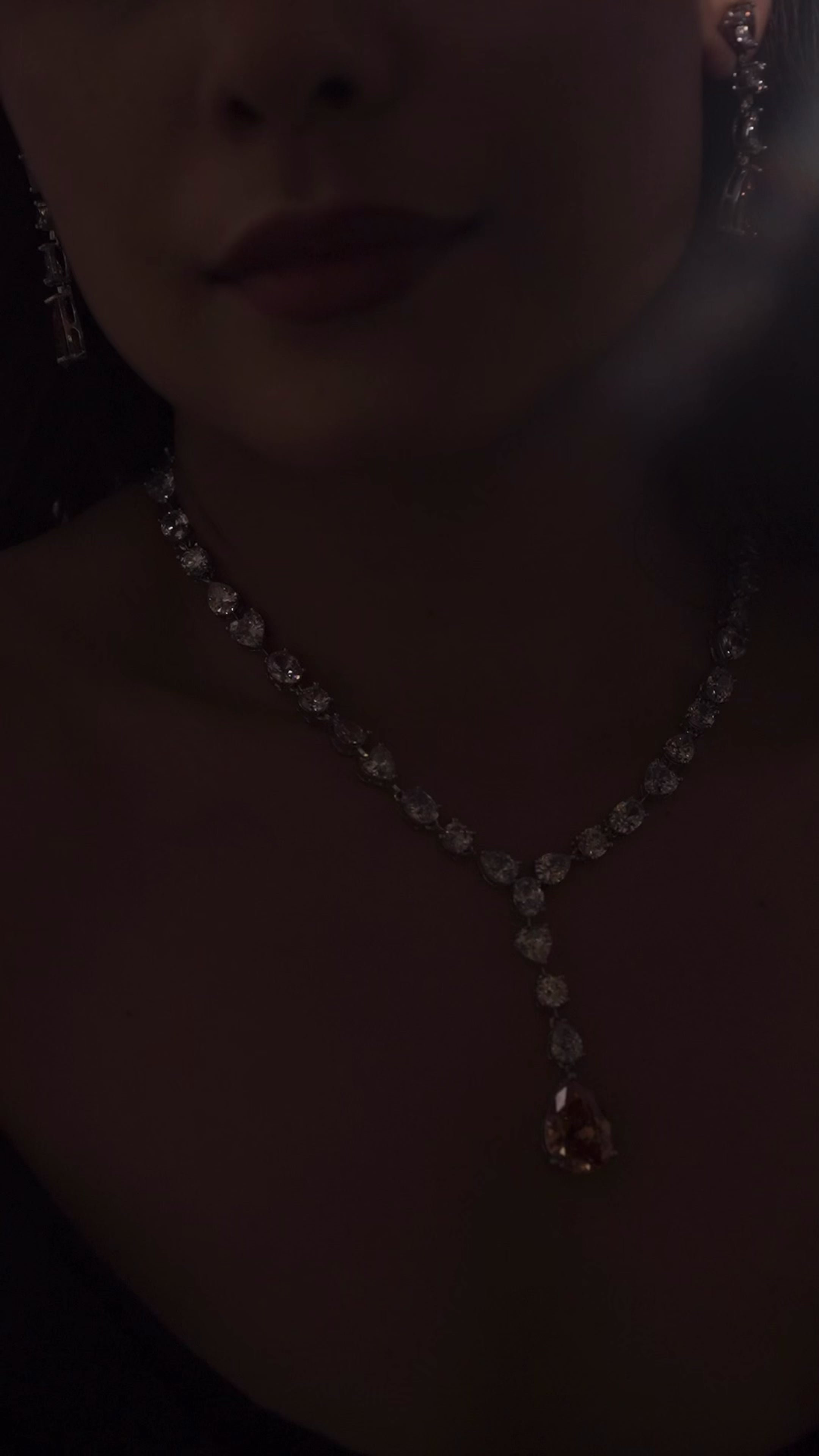 Champagne Drop Statement Necklace Set – Luxe Evening Edit