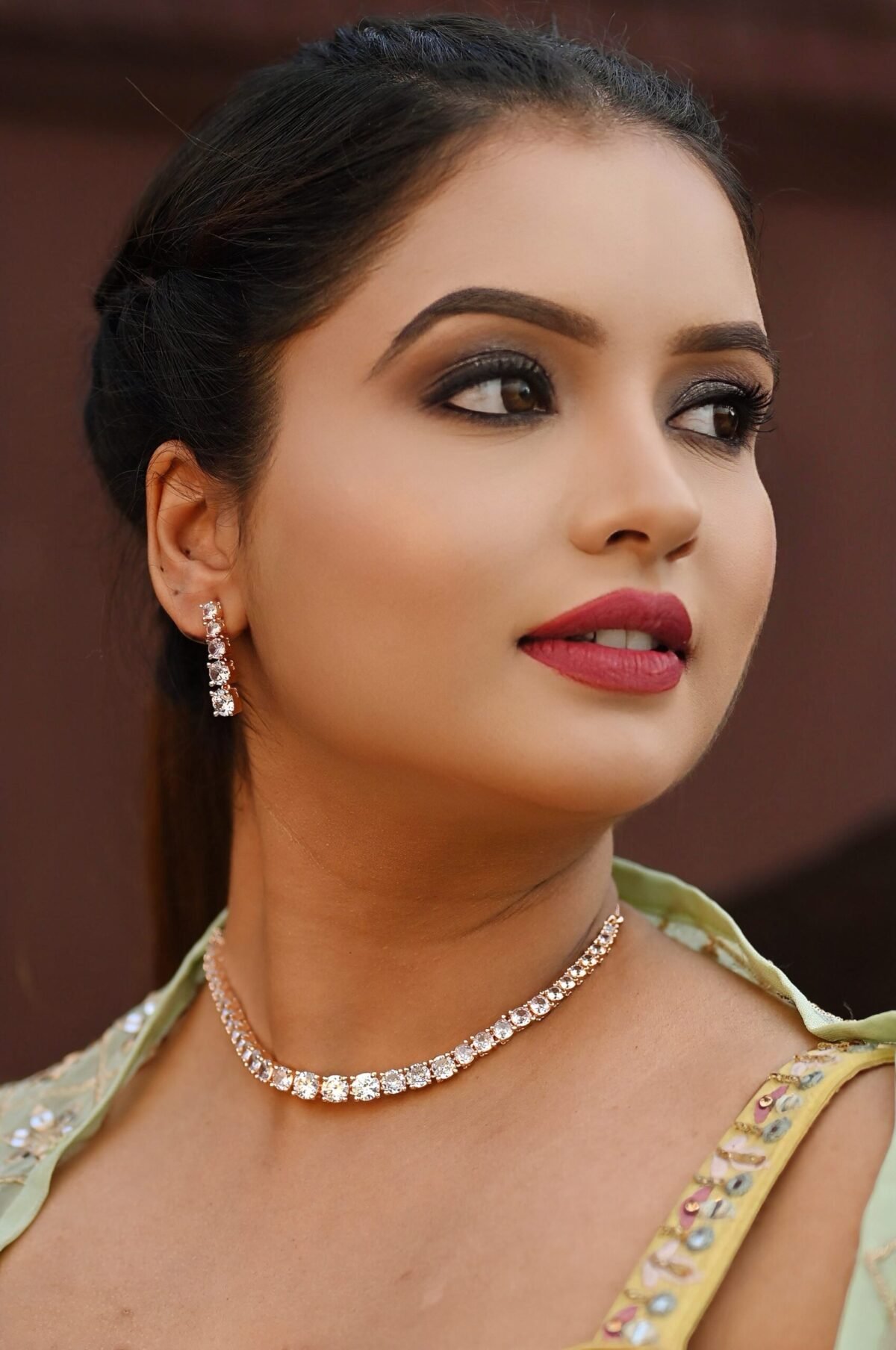 American-diamond-sleek-necklace-jewellery-set