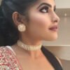Elegant-women-in-white-saree-wearing-white-rosegold-sleek-elegant-FineQuality-Pearls-choker-necklace01