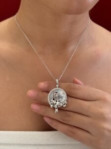 Elegant Silver Jaguar Pendant Necklace-Stylish and Unique