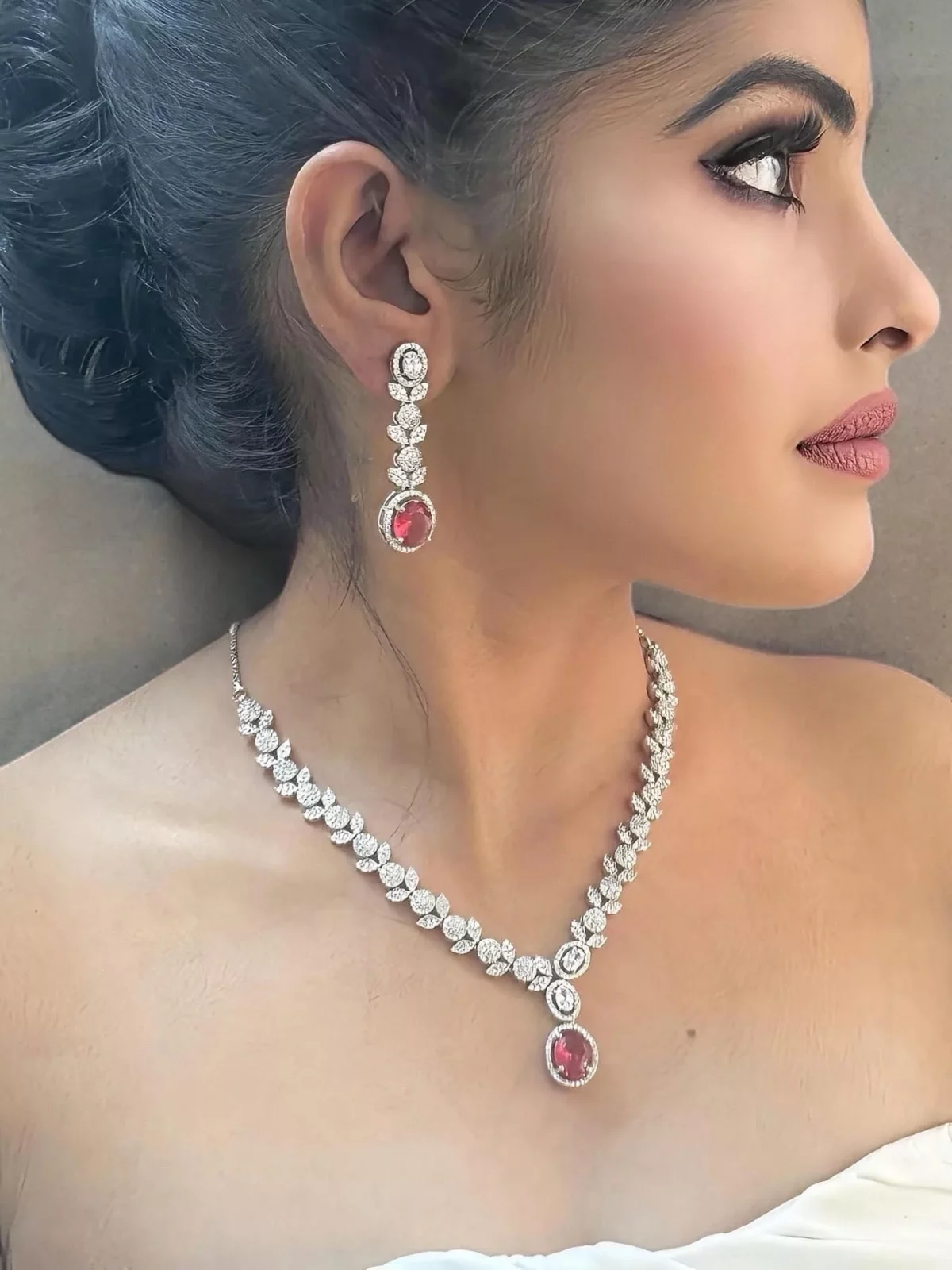ruby-semi-precious-zircon-necklace01