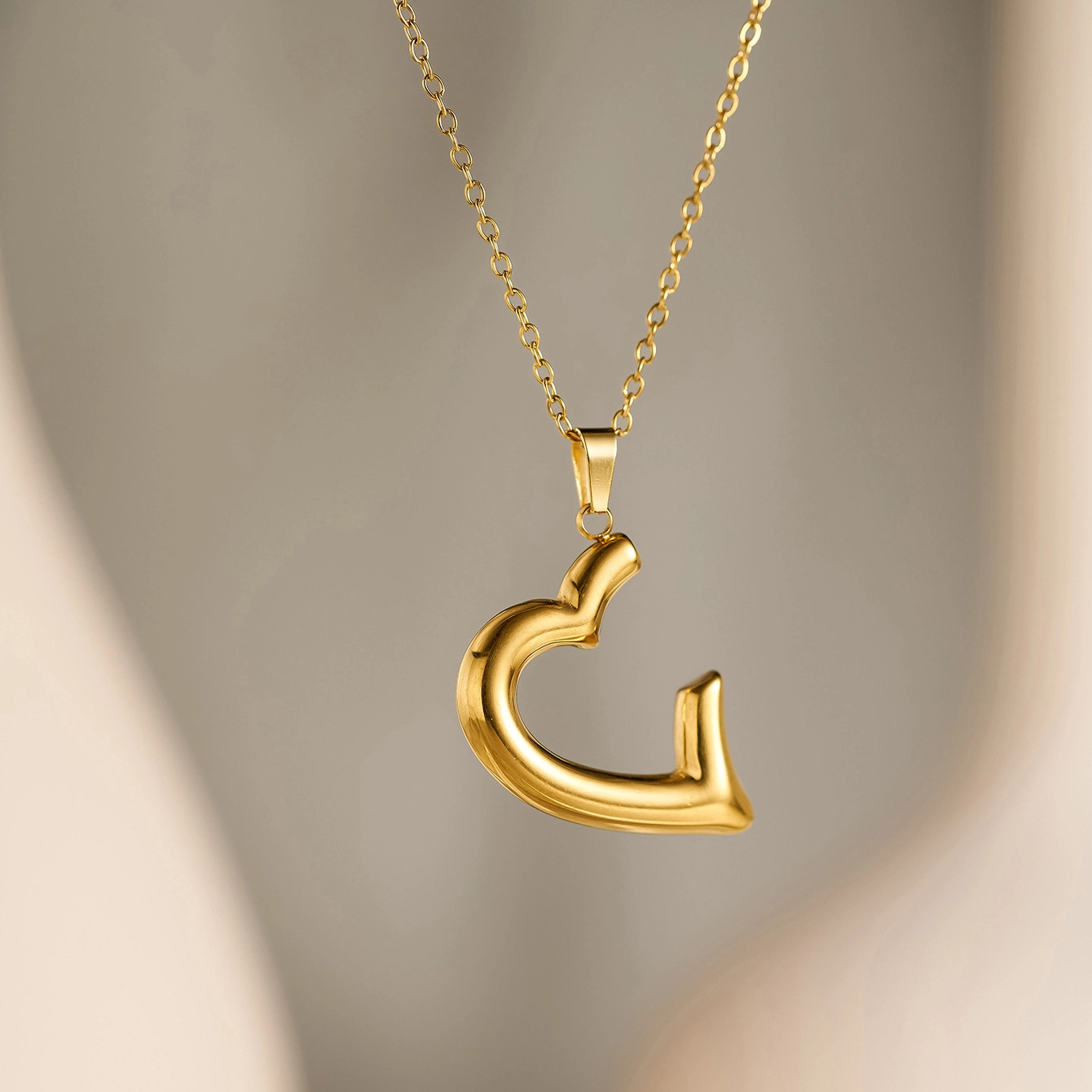 Arabic Heart Pendant Necklace in Stainless Steel with Real Gold Plating